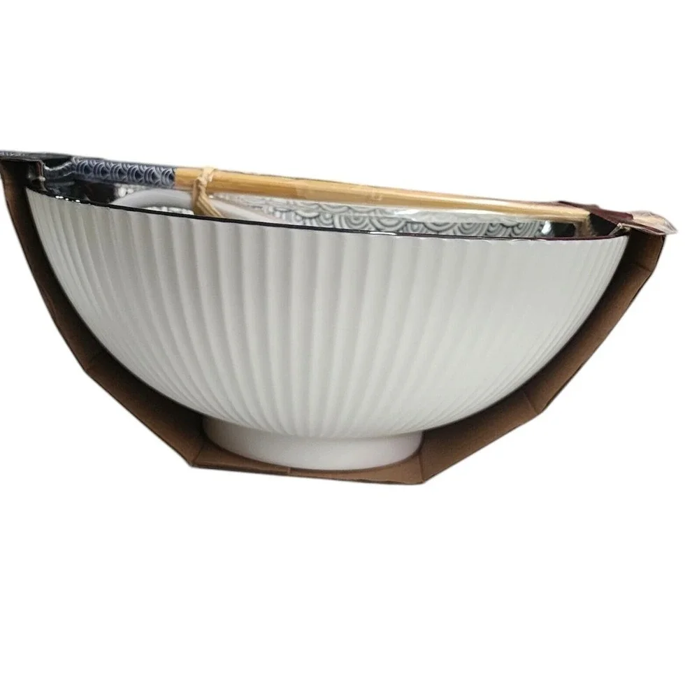 SH Home Ceramic Ramen Noodle Bowl Set 43oz Chopsticks Spoon Black Bunnies Waves